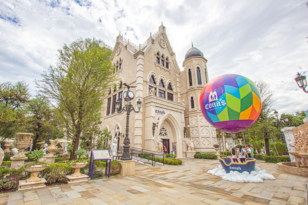 妮娜巧克力夢想城堡門口