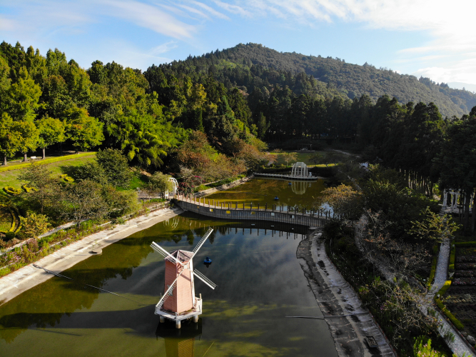 小瑞士花園封面圖
