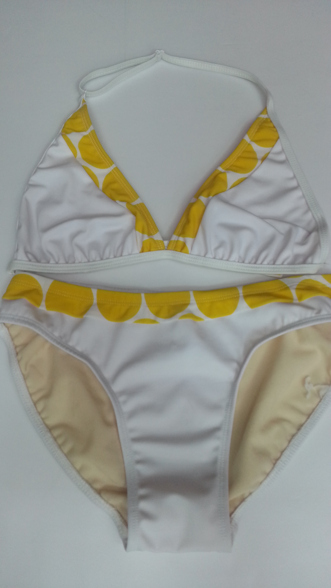 大女泳裝