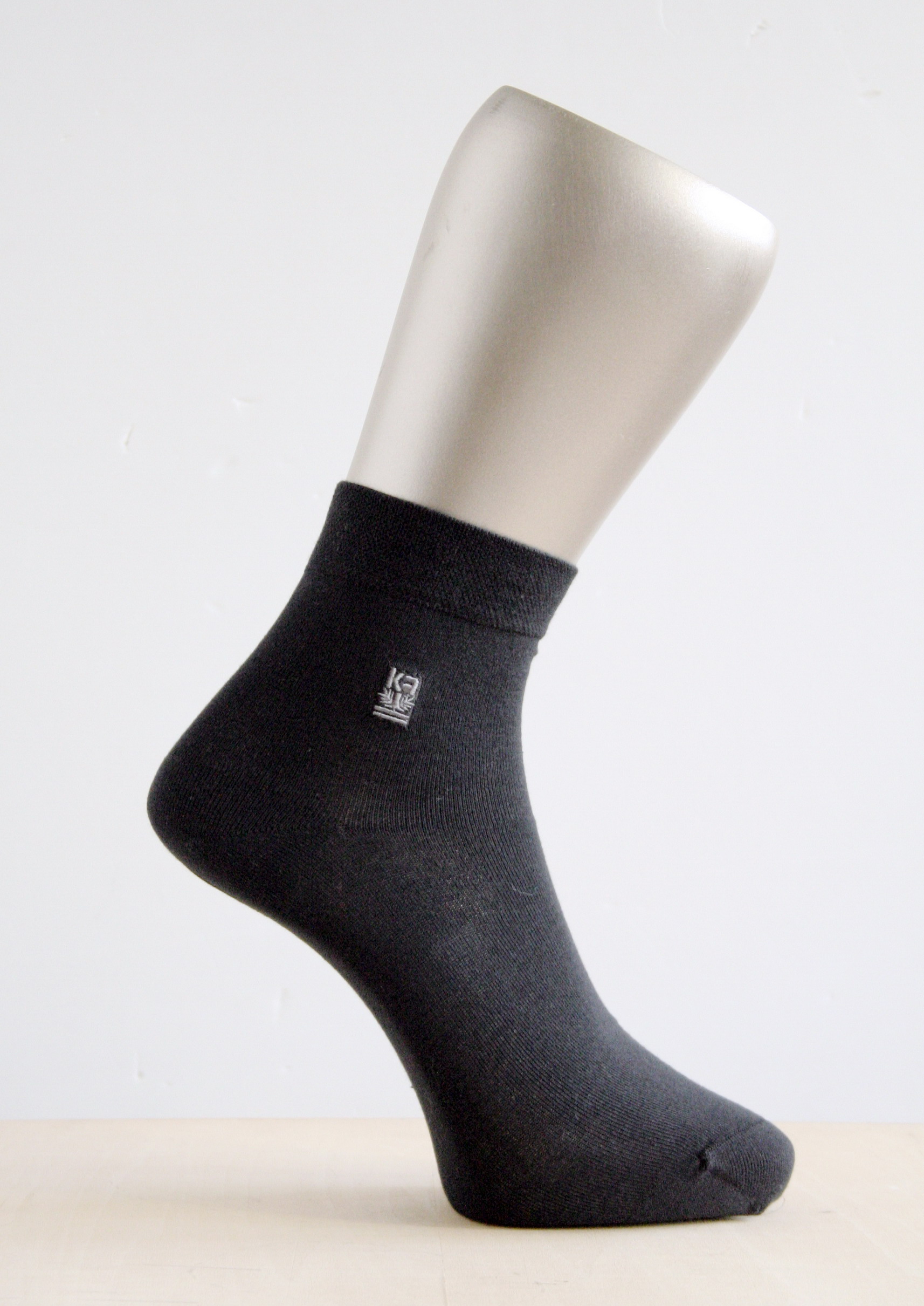 男士素色中筒商務襪