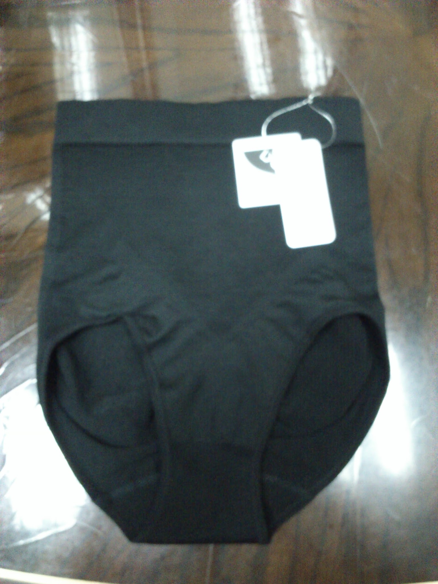 加高腰三角無縫修飾褲-黑