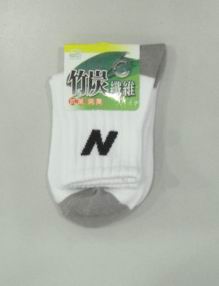 竹炭童休閒襪