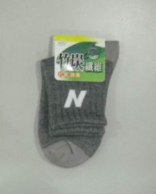 竹炭童休閒襪