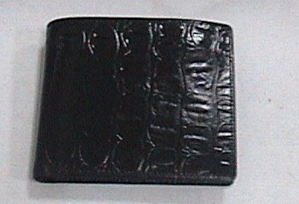 Sika 黑色壓紋中短夾