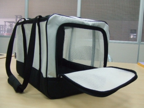 寵物提背/上車架兩用外出袋