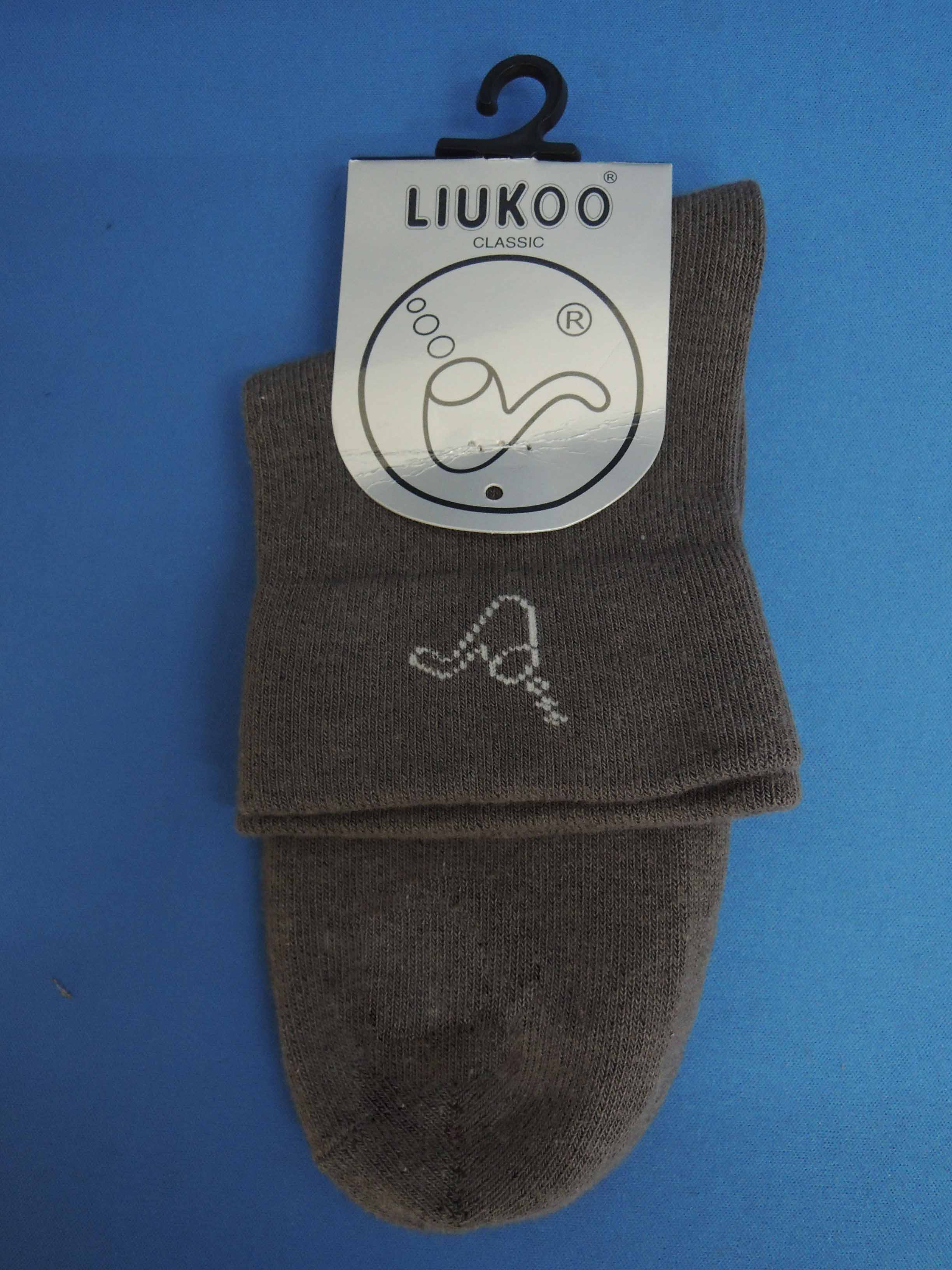 LIUKOO寬口休閒短襪