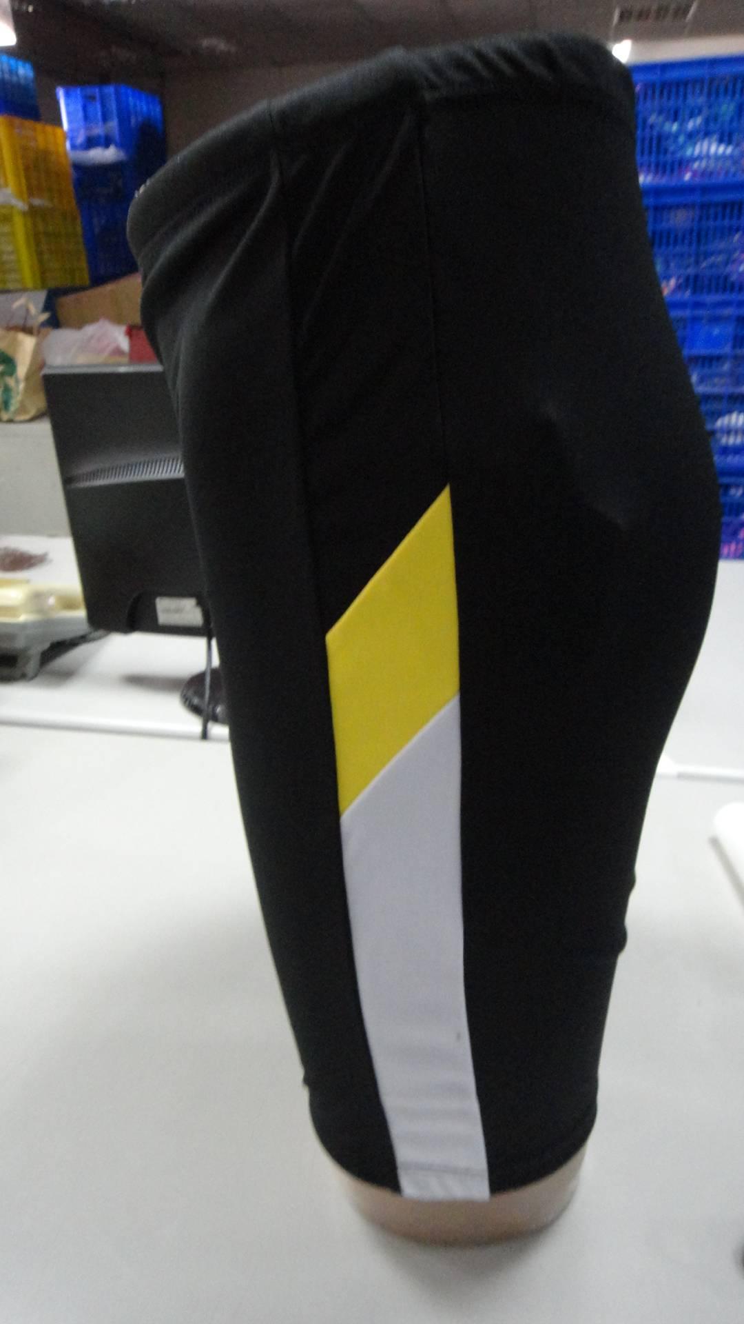 大男特多龍四角加長泳褲