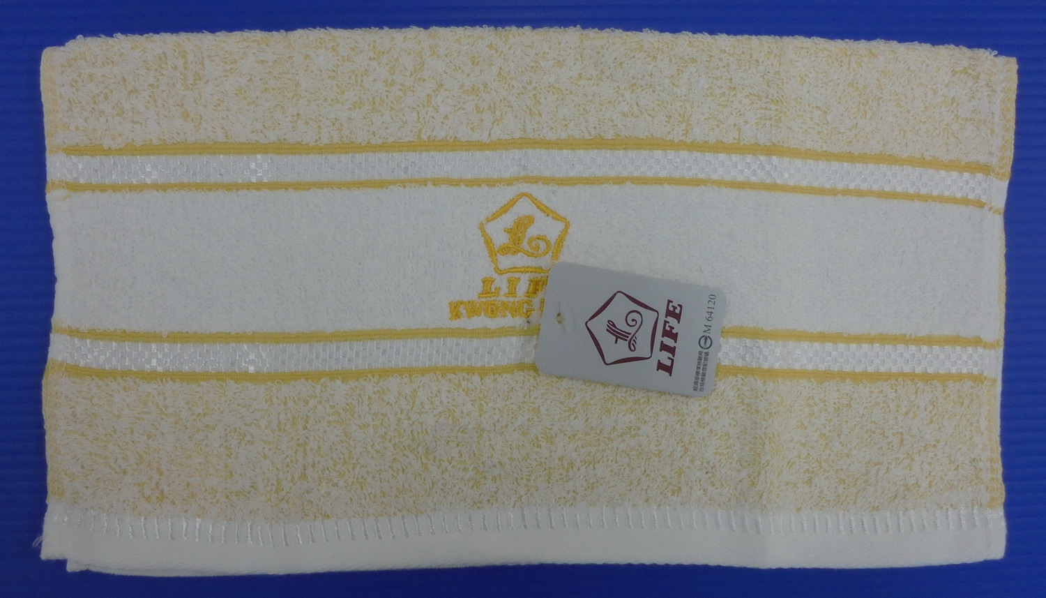 色緞刺繡方巾