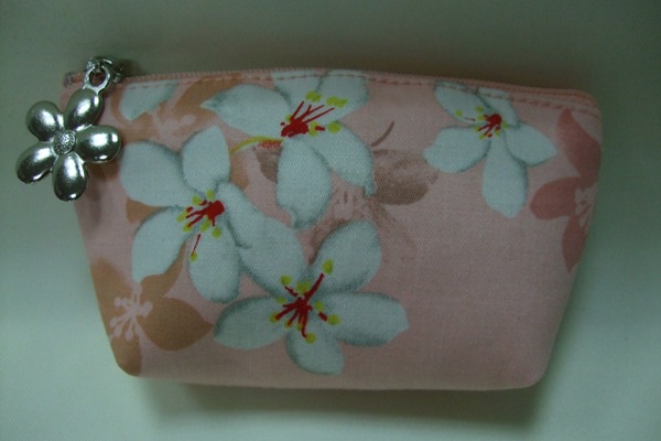 桐花立體零錢包