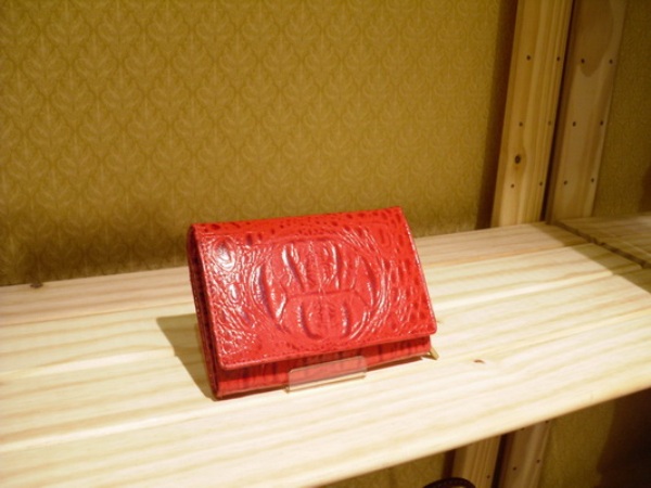 Sika 紅色壓紋多層中夾