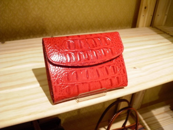 Sika 紅色壓紋多層中夾