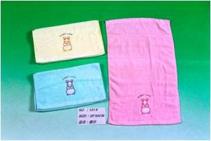 柔絨刺繡小白兔童巾