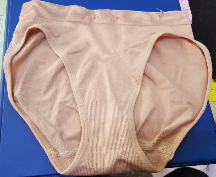 低腰無縫三角褲內褲