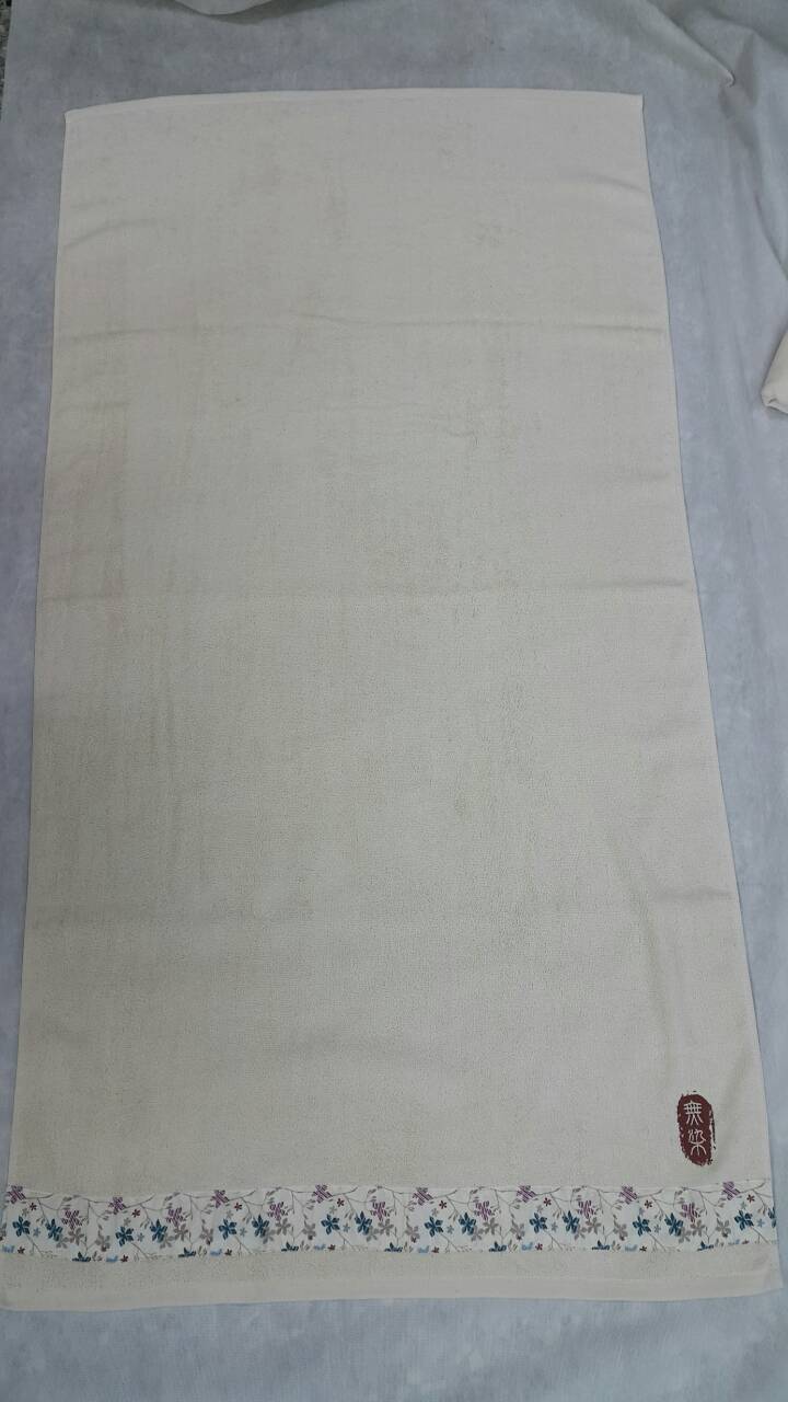 油桐紛飛無染浴巾