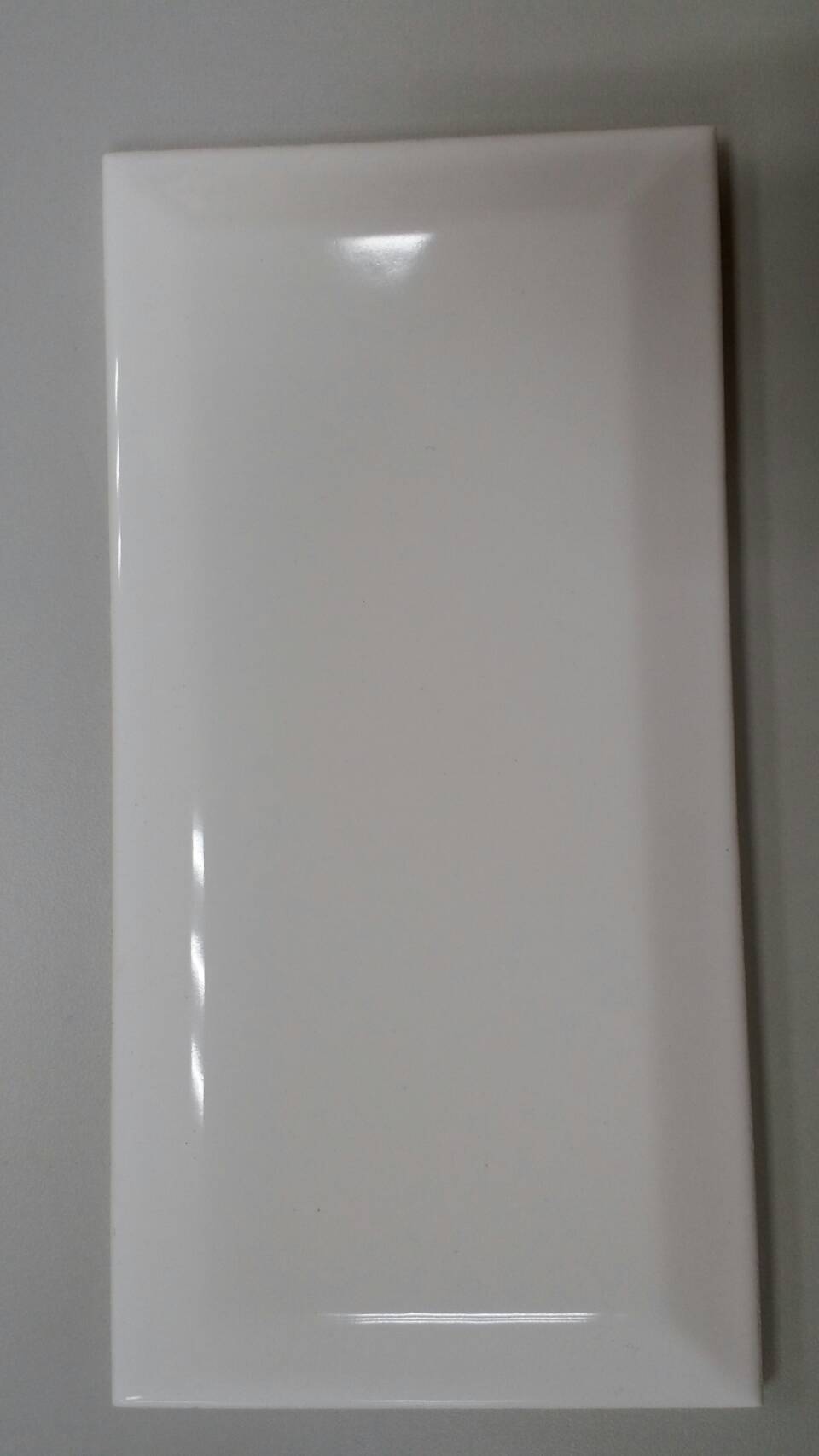 建築陶瓷-I類-內裝壁磚 - 鐵道磚