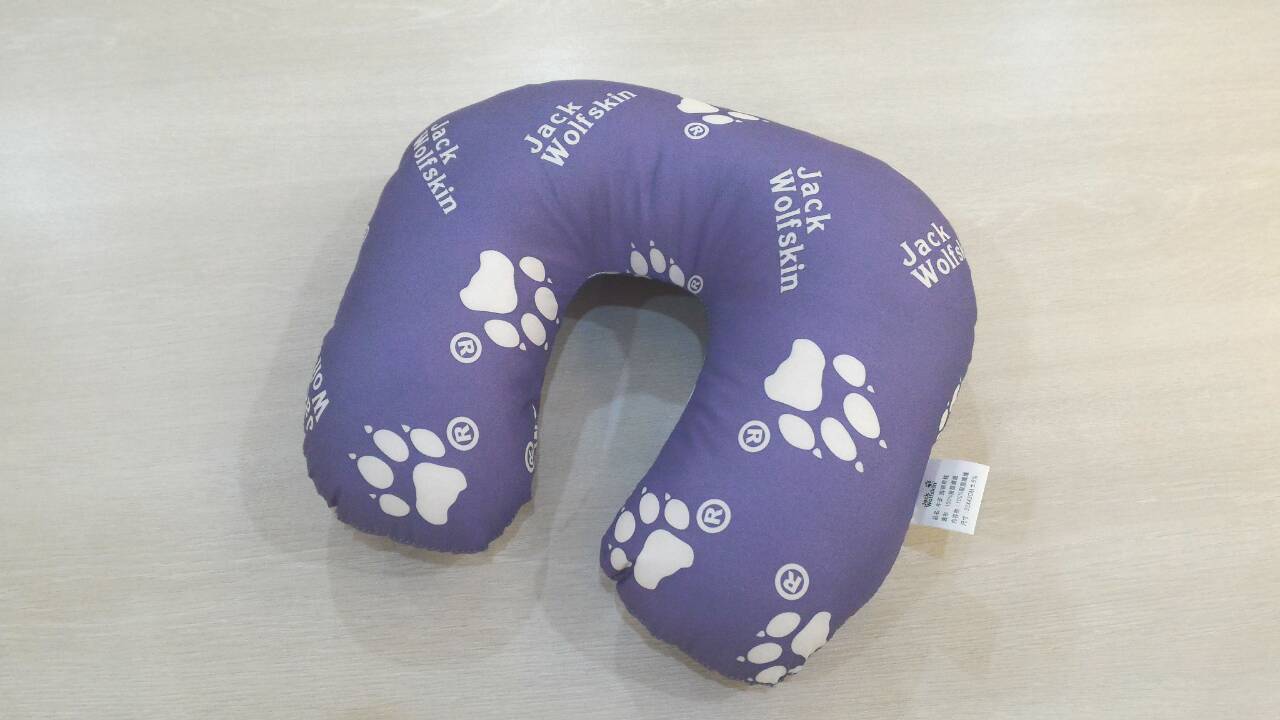 Jack Wolfskin頸枕(長 43 * 寬 33)