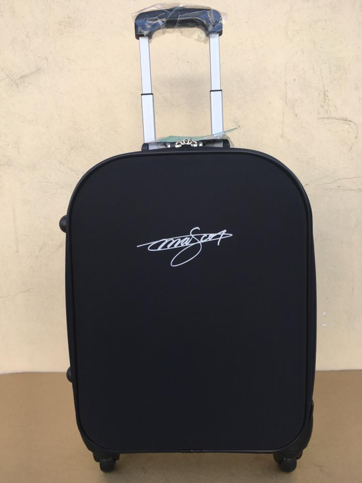 MASCOT經典配色4輪360度登機箱