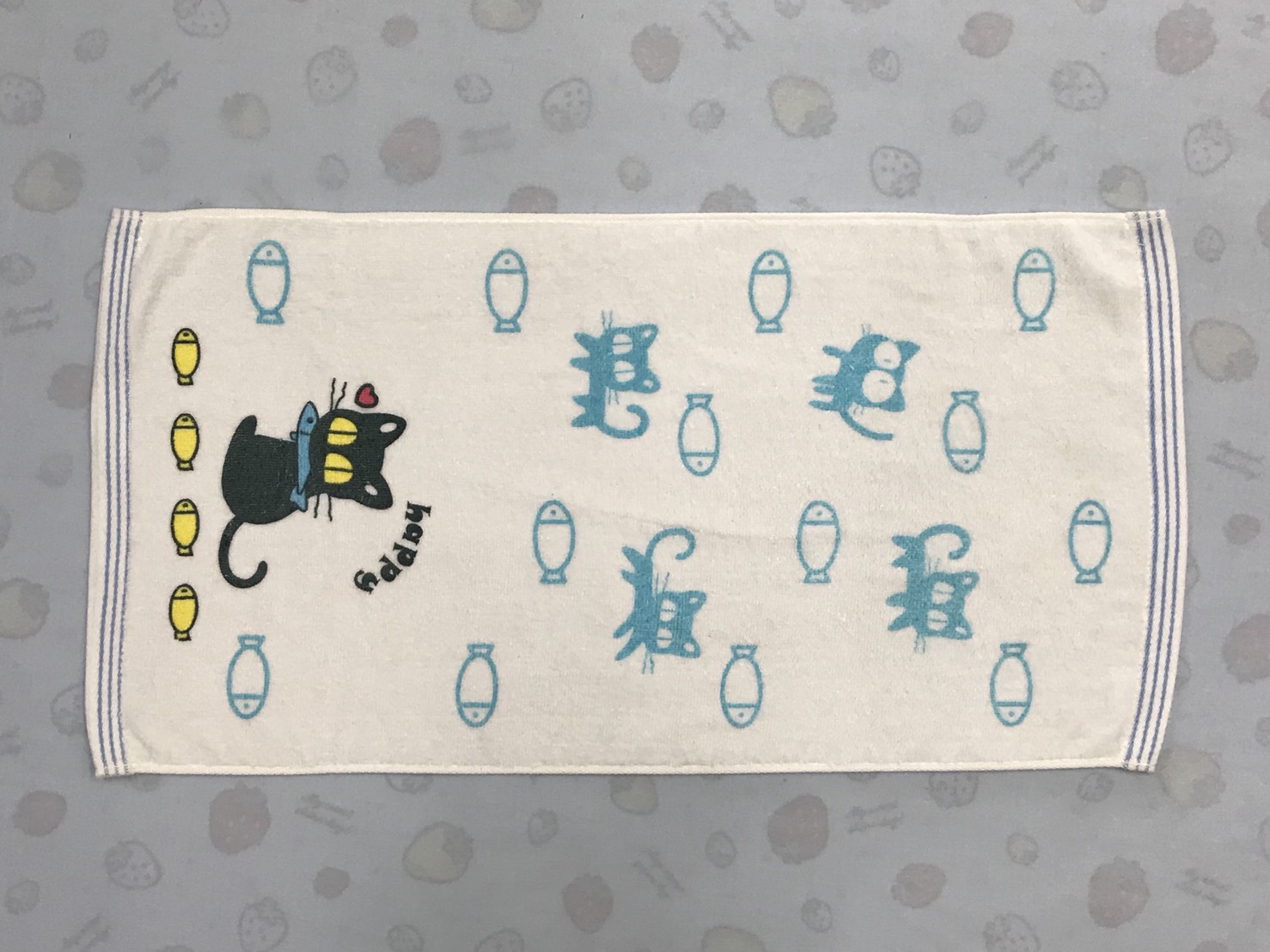 剪毛快樂貓童巾