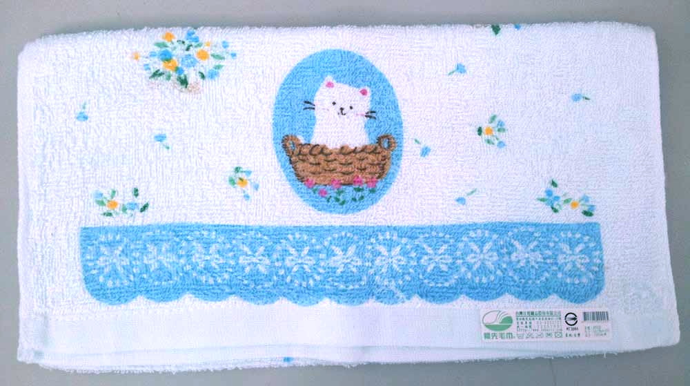 蕾絲小貓印花毛巾