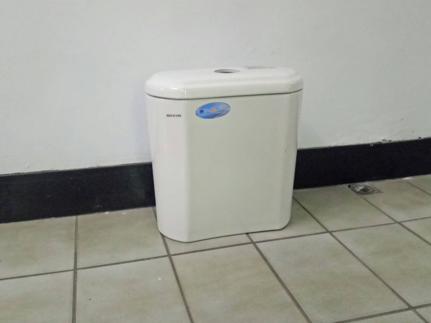 衛生陶瓷-水箱 - S140E