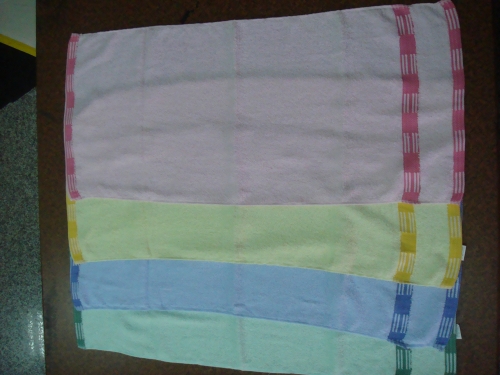 反白色紗毛巾-粉