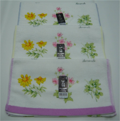 白底花朵 黃