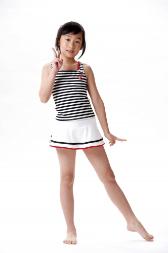 女童泳裝