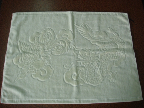 枕巾素色龍紋-淺綠