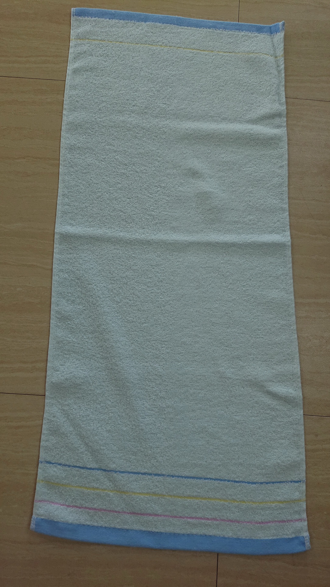三色橫條毛巾