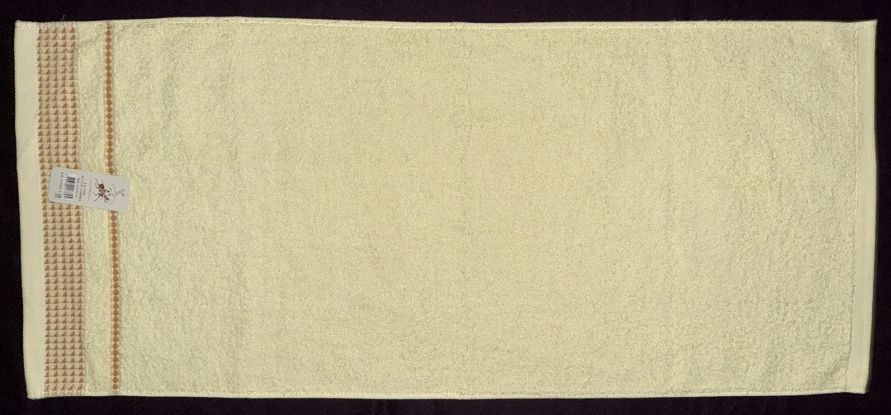 色緞三角紋毛巾