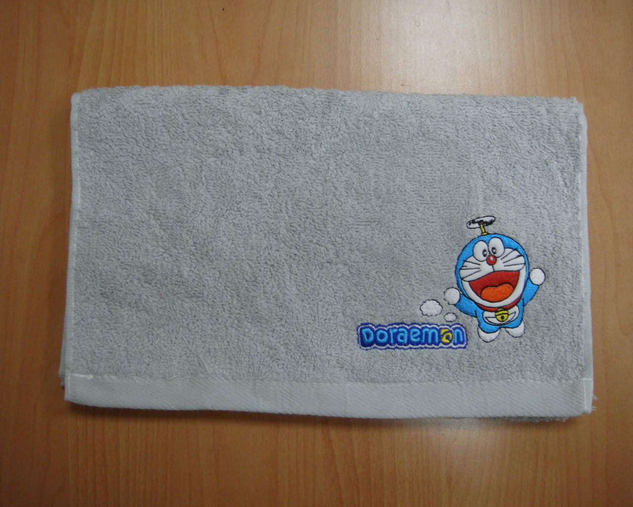 DA301哆啦A夢素色刺繡毛巾