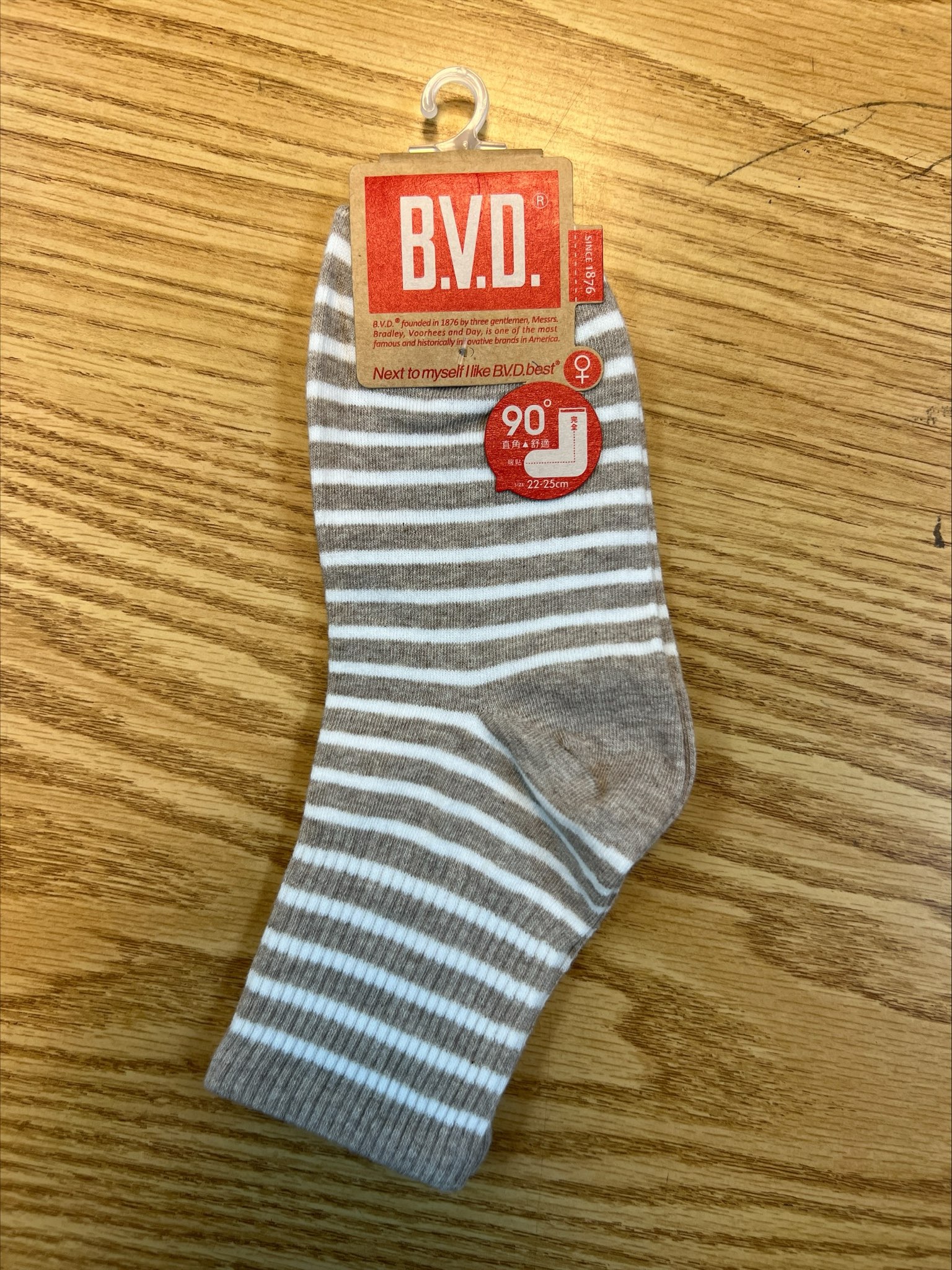 B.V.D.1/2條紋直角女襪