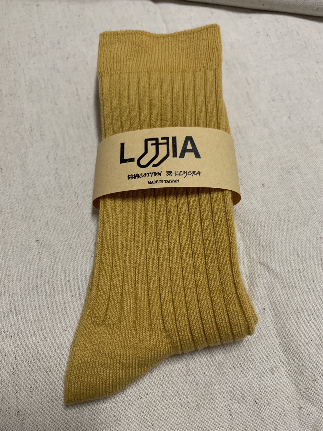 單色系列中筒棉襪
