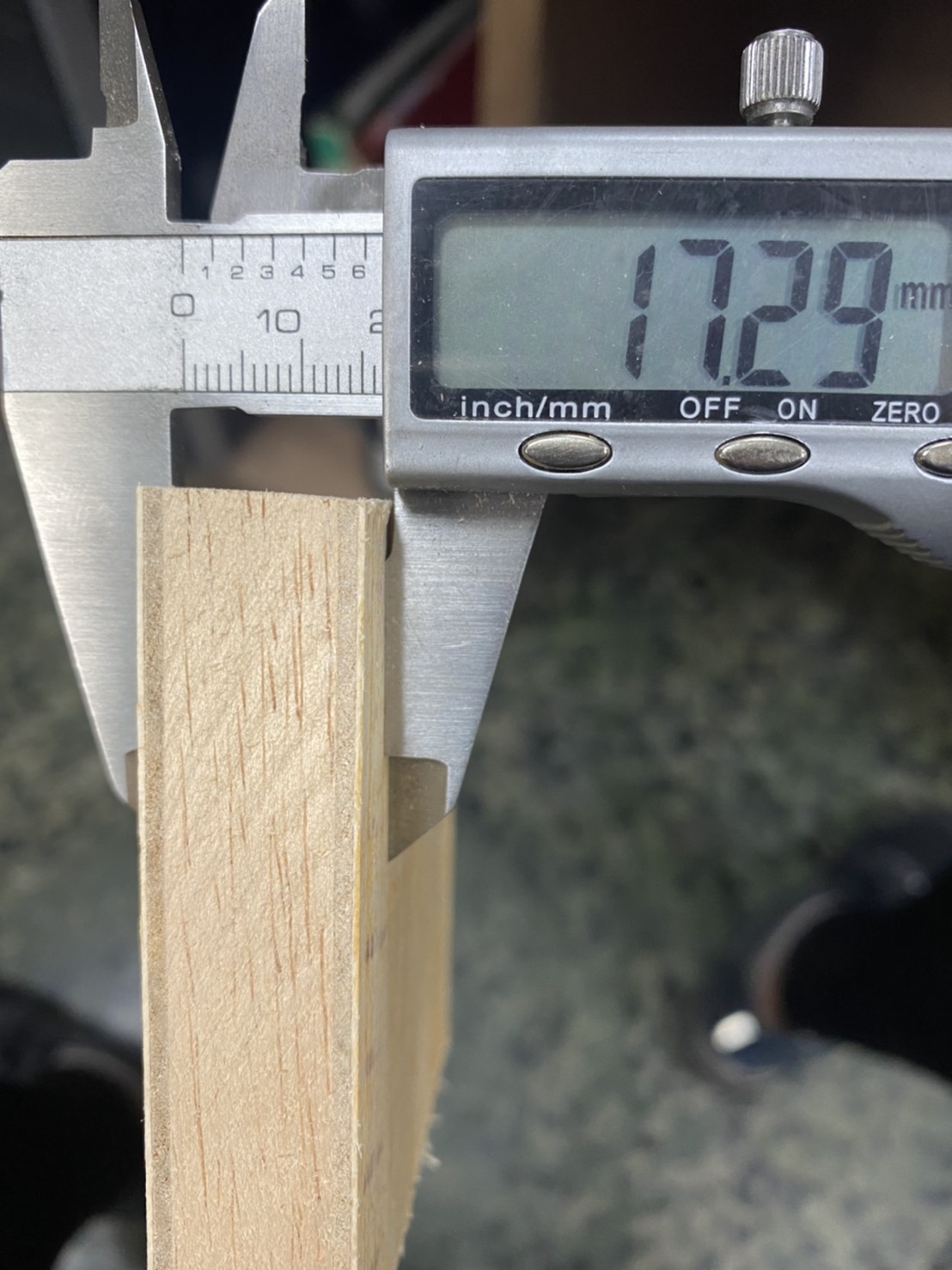 低甲醛防蟲素面木心板