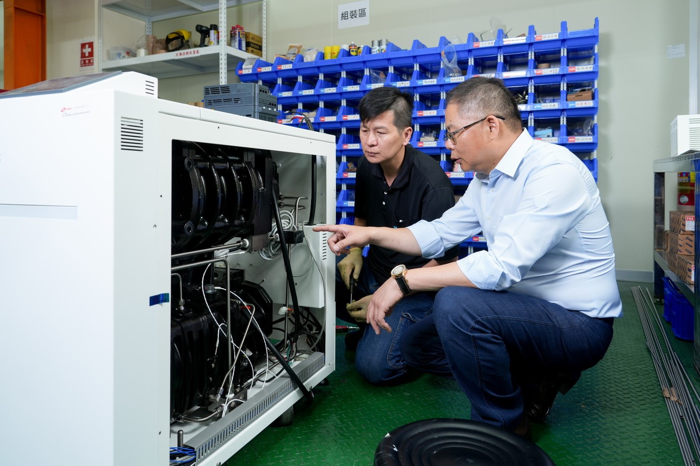 圖 3、鋒魁科技以獨有的真空幫浦維修技術切入半導體設備在地供應鏈。.jpg