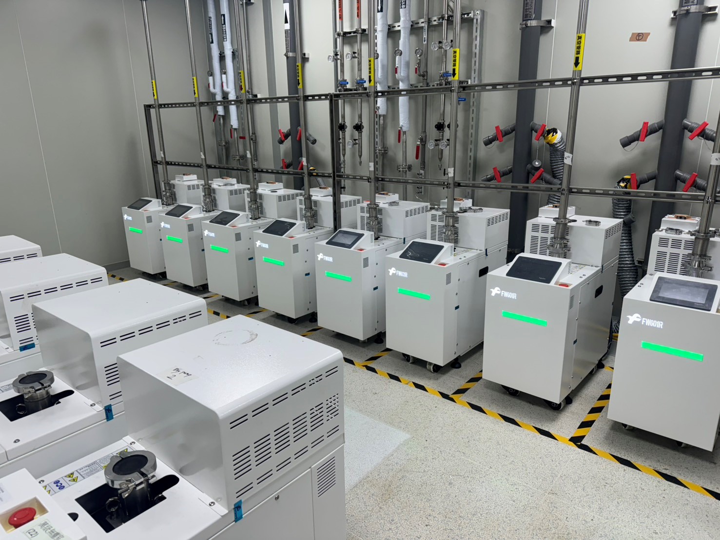 圖 2、半導體製程中，真空幫浦用於創建高度純凈的工作環境，以確保晶片程不受空氣與壓力影響。.jpg